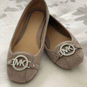 Michael Kors Lillie moccasins (flats) Like New!